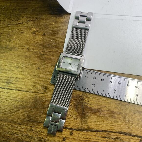 DKNY Womens Silver Tone Watch Works New Battery main image 5